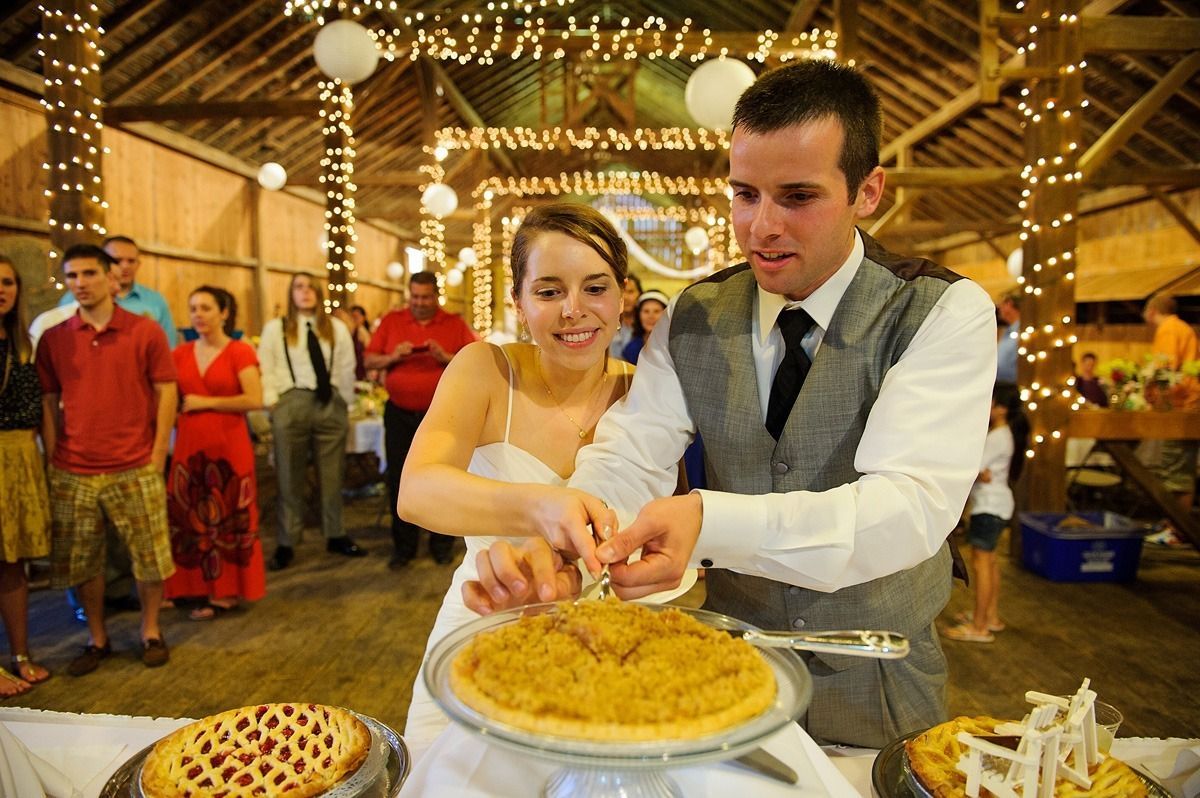 Festhalle Barn wedding