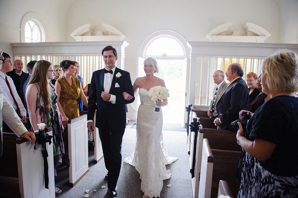 IMU Iowa city Danforth Chapel wedding photo