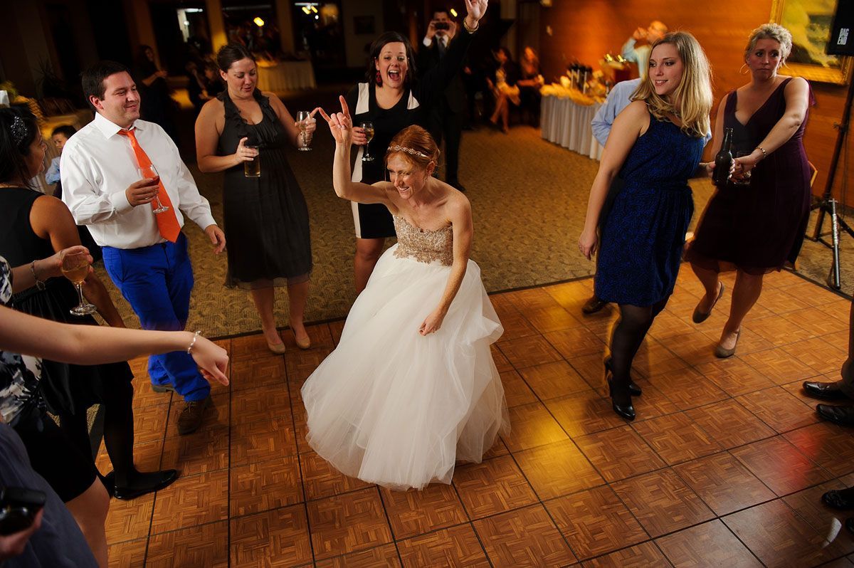 decorah-iowa-luther-college-wedding-051