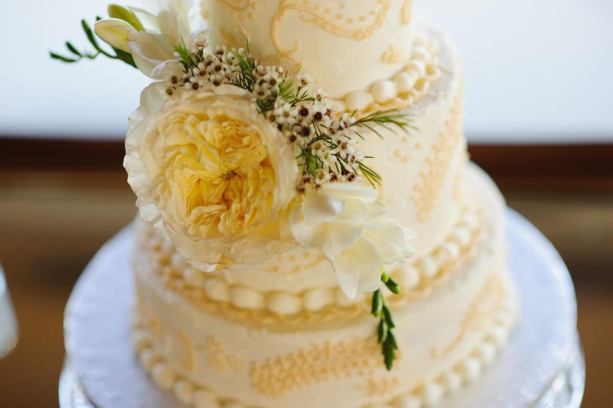 cedar-ridge-winery-wedding-13